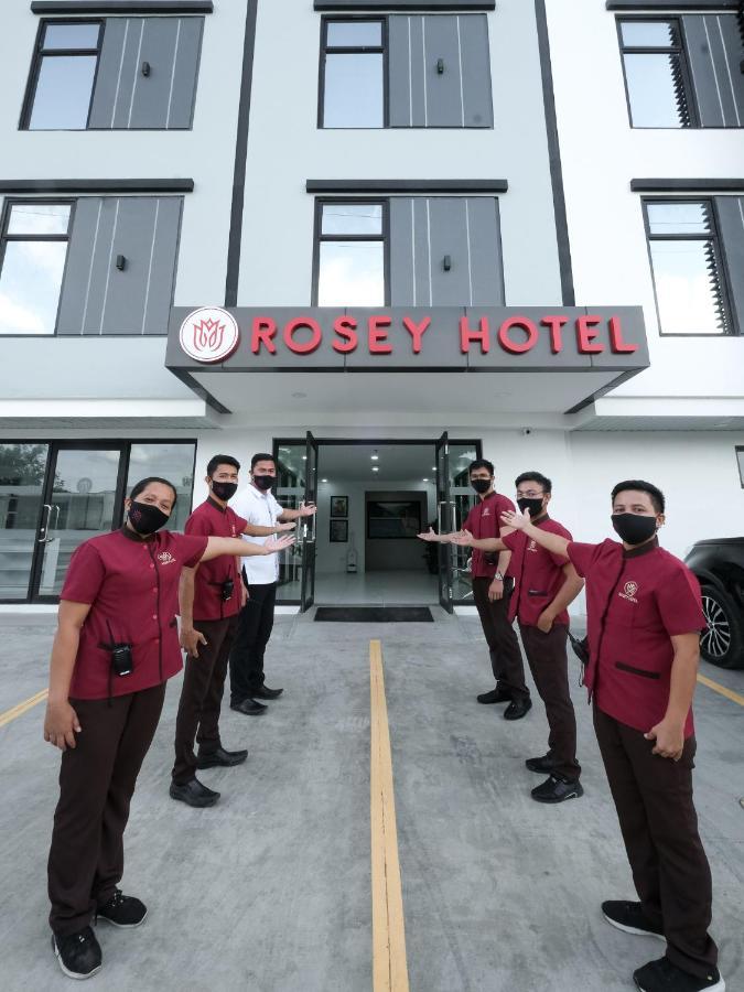 Cabanatuan City Rosey Hotel מראה חיצוני תמונה