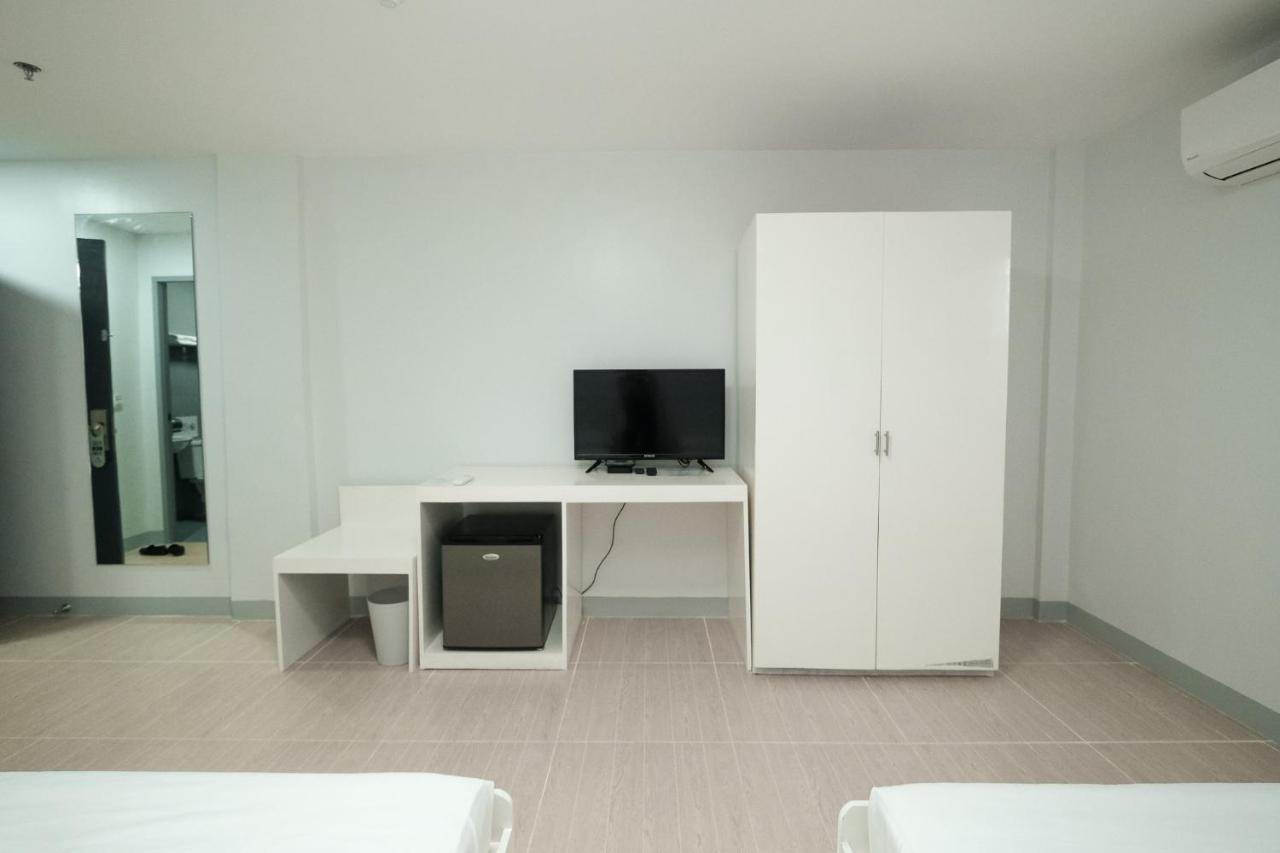 Cabanatuan City Rosey Hotel מראה חיצוני תמונה