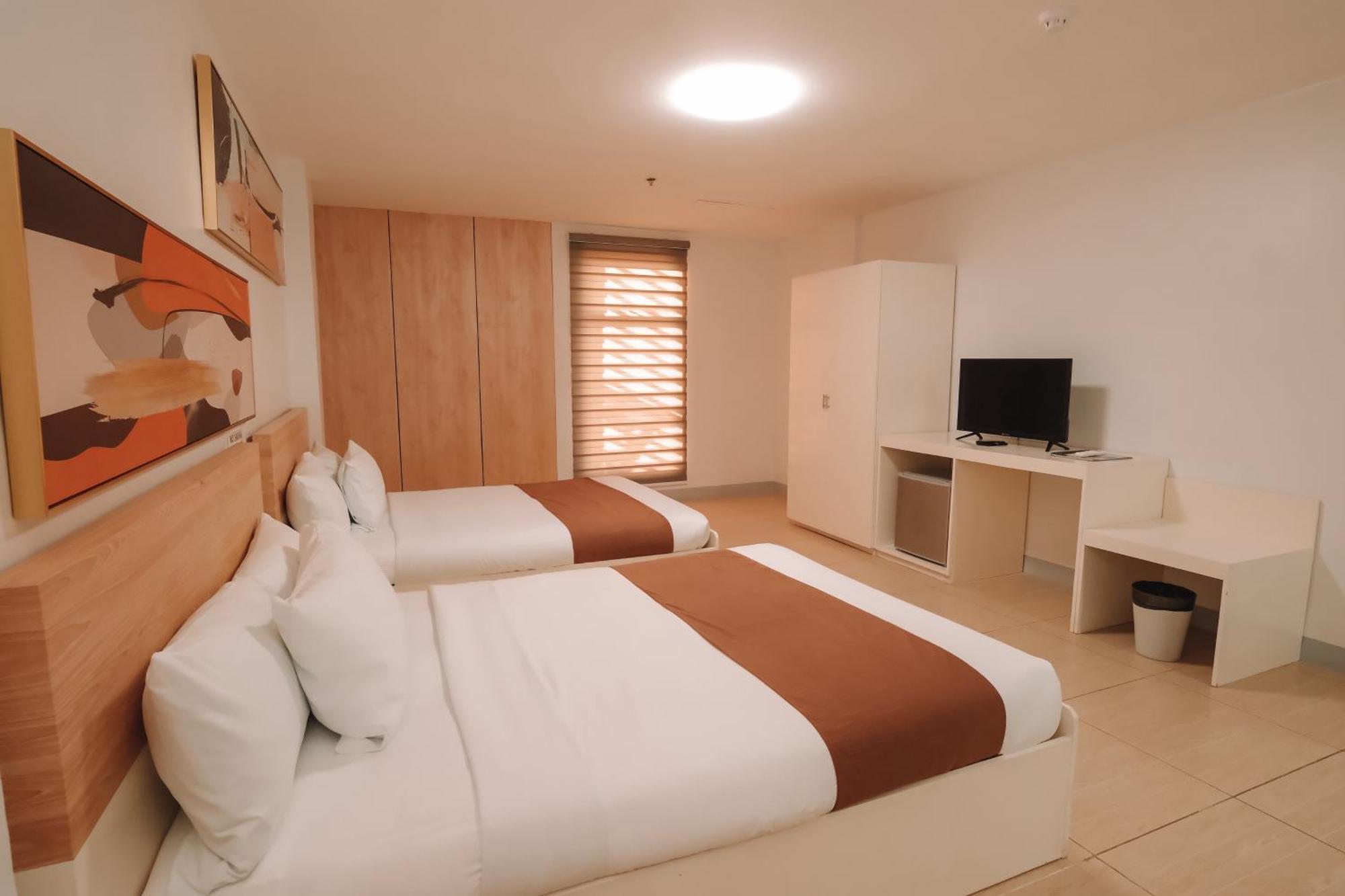 Cabanatuan City Rosey Hotel מראה חיצוני תמונה