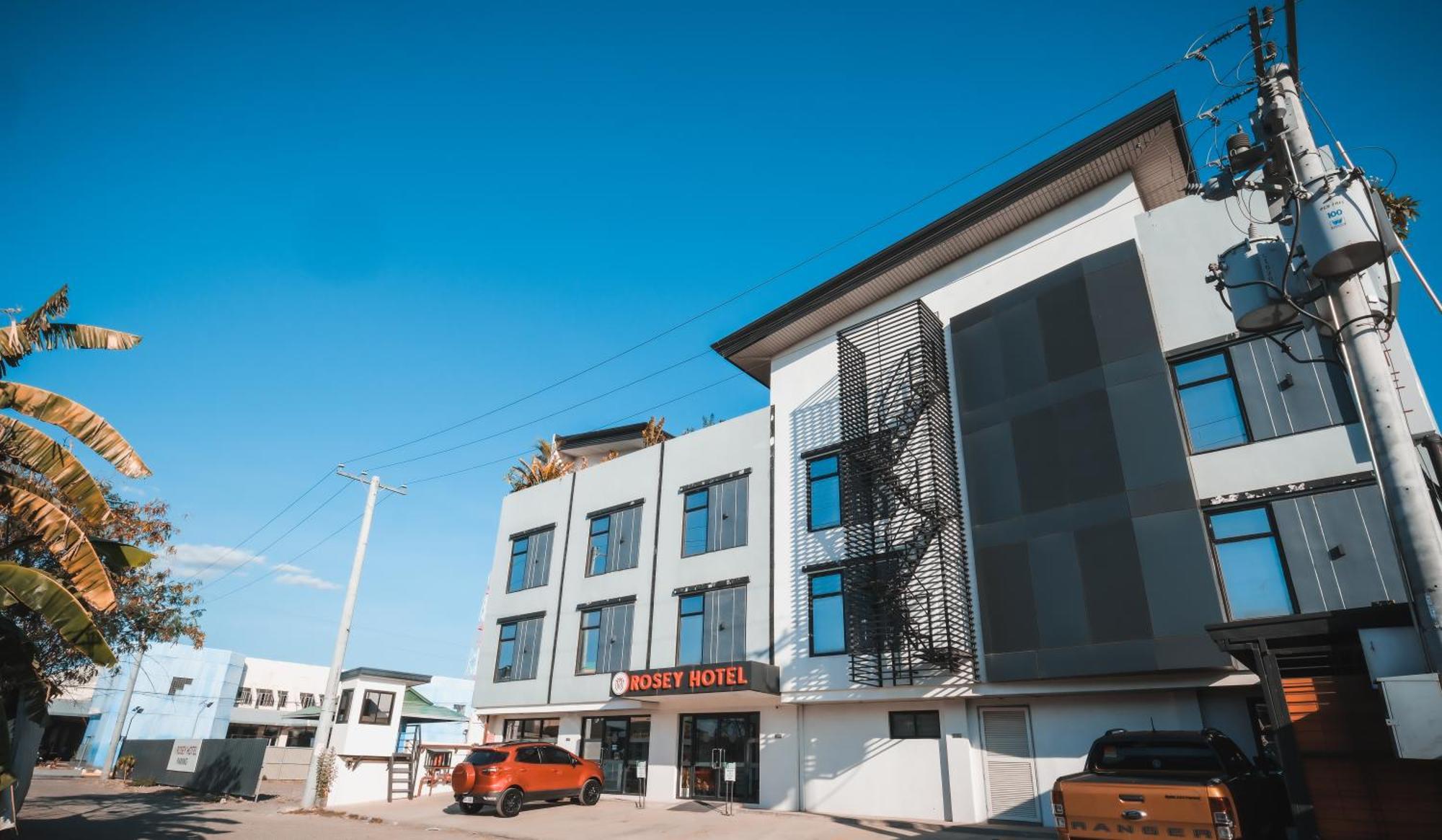 Cabanatuan City Rosey Hotel מראה חיצוני תמונה