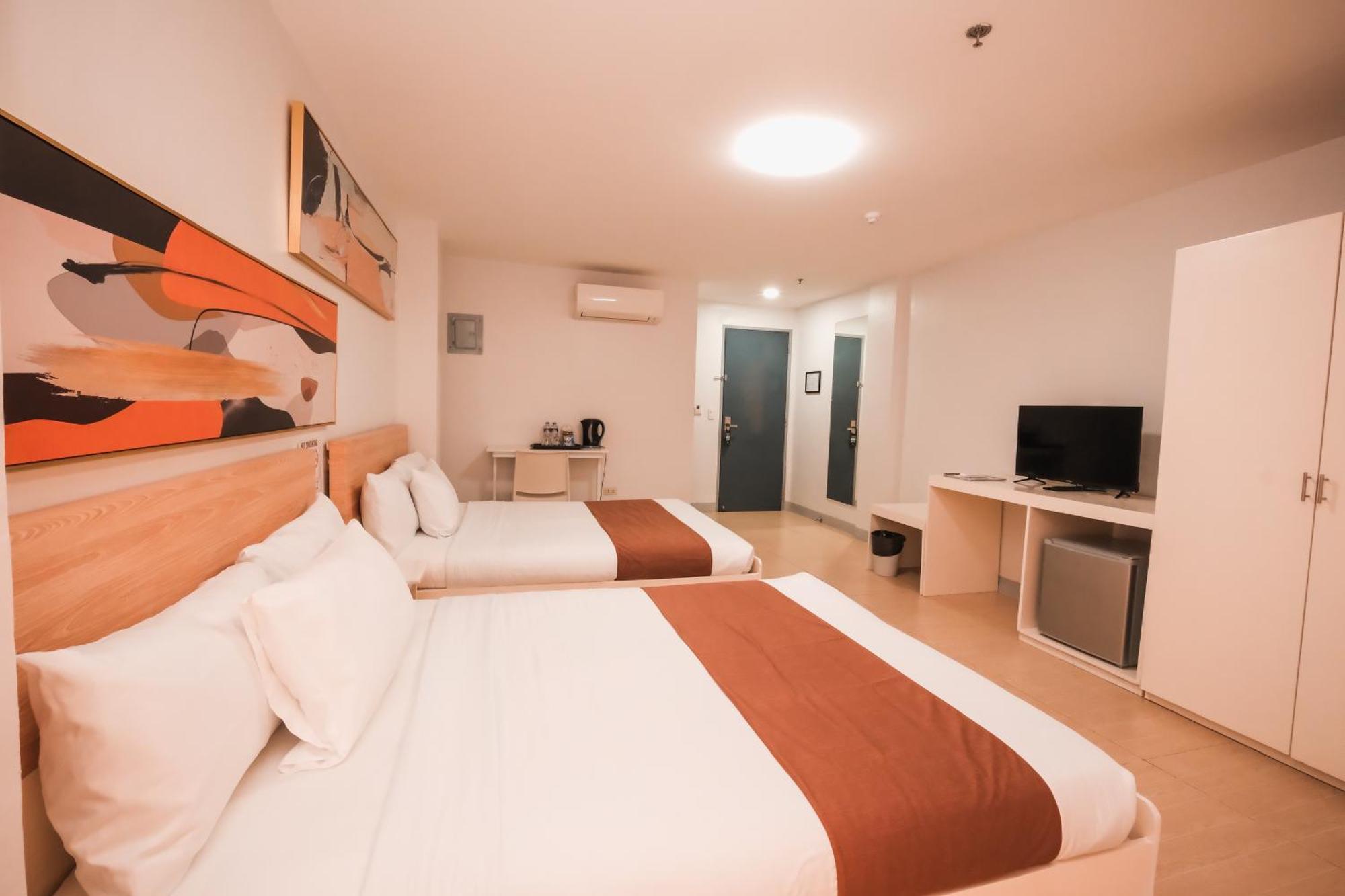 Cabanatuan City Rosey Hotel מראה חיצוני תמונה